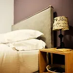 Modern Downtown Flat By Goldenland Apartment
