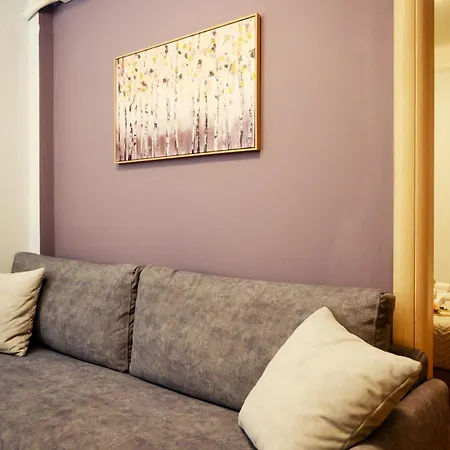 Modern Downtown Flat By Golden H&r * Thessaloniki