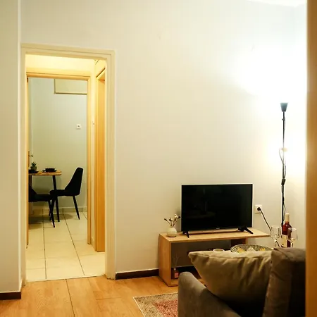 Modern Downtown Flat By Goldenland Apartament Saloniki