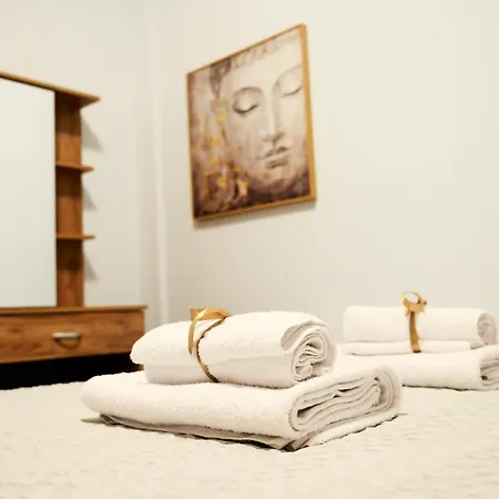 Apartament Modern Downtown Flat By Goldenland *